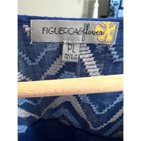 Fig & Flower Blue Embroidered Top Petite Large - Picture 2 of 5